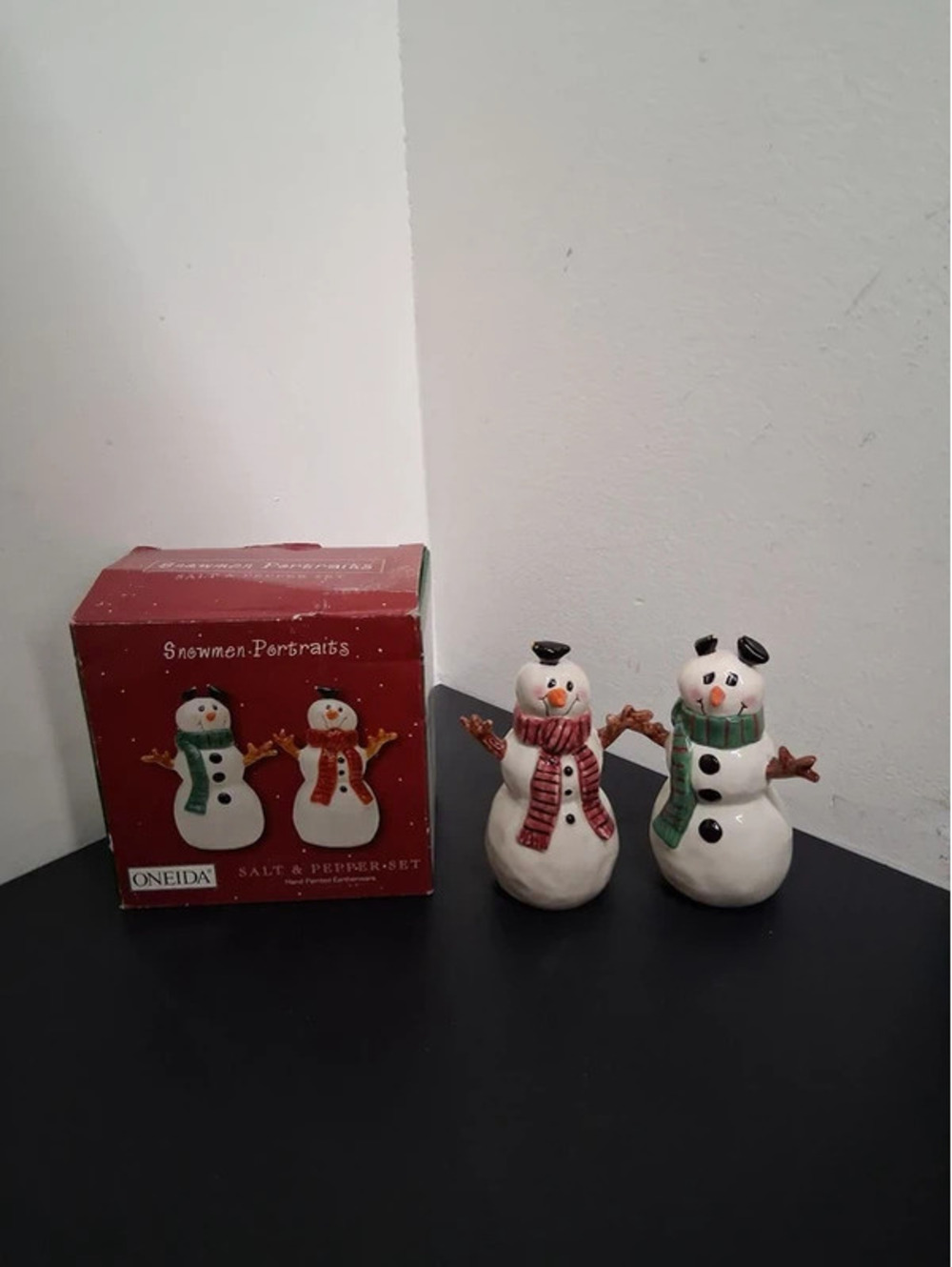 Snowman Salt & Pepper Shakers by Oneida-Hand Painted Earthenware 4.5” (Set of 2)